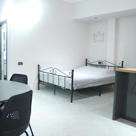 City Center Apartment Ереван Экстерьер фото