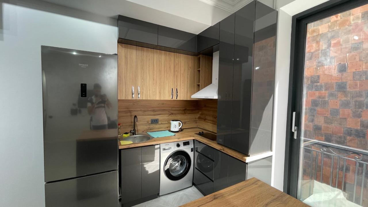 City Center Apartment Ереван Экстерьер фото