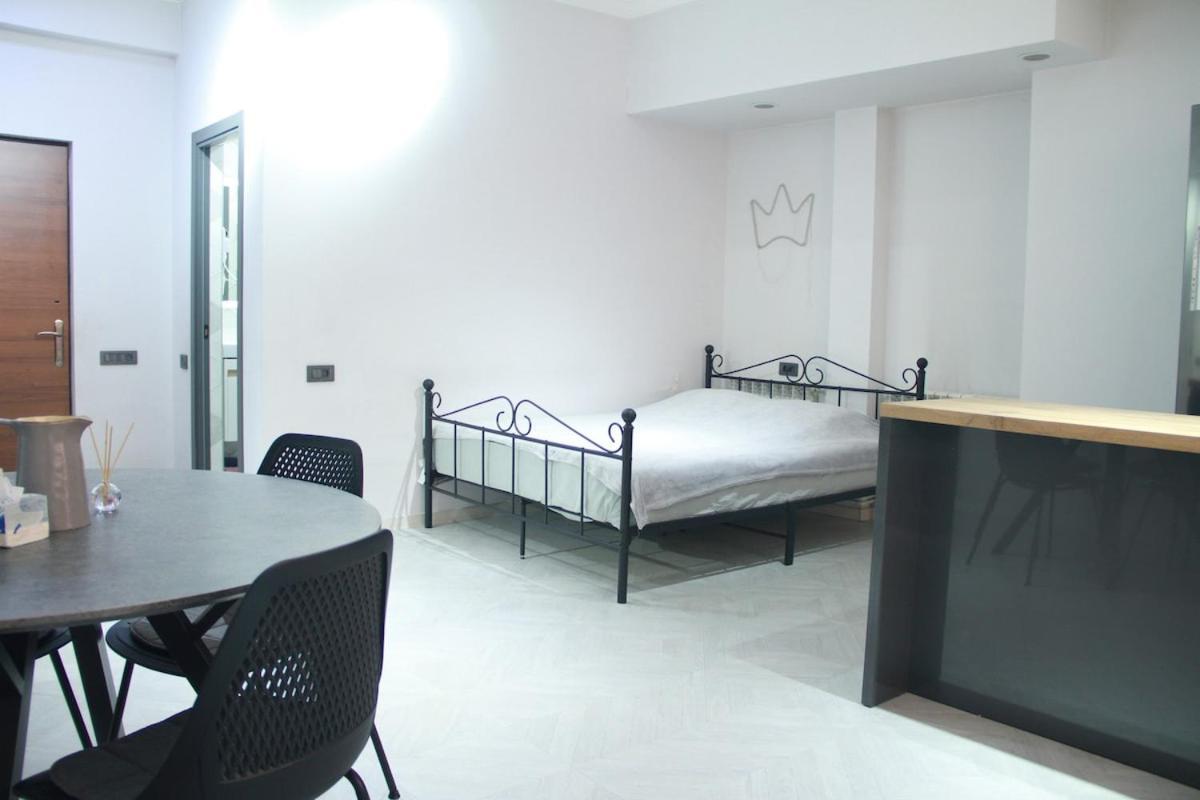 City Center Apartment Ереван Экстерьер фото