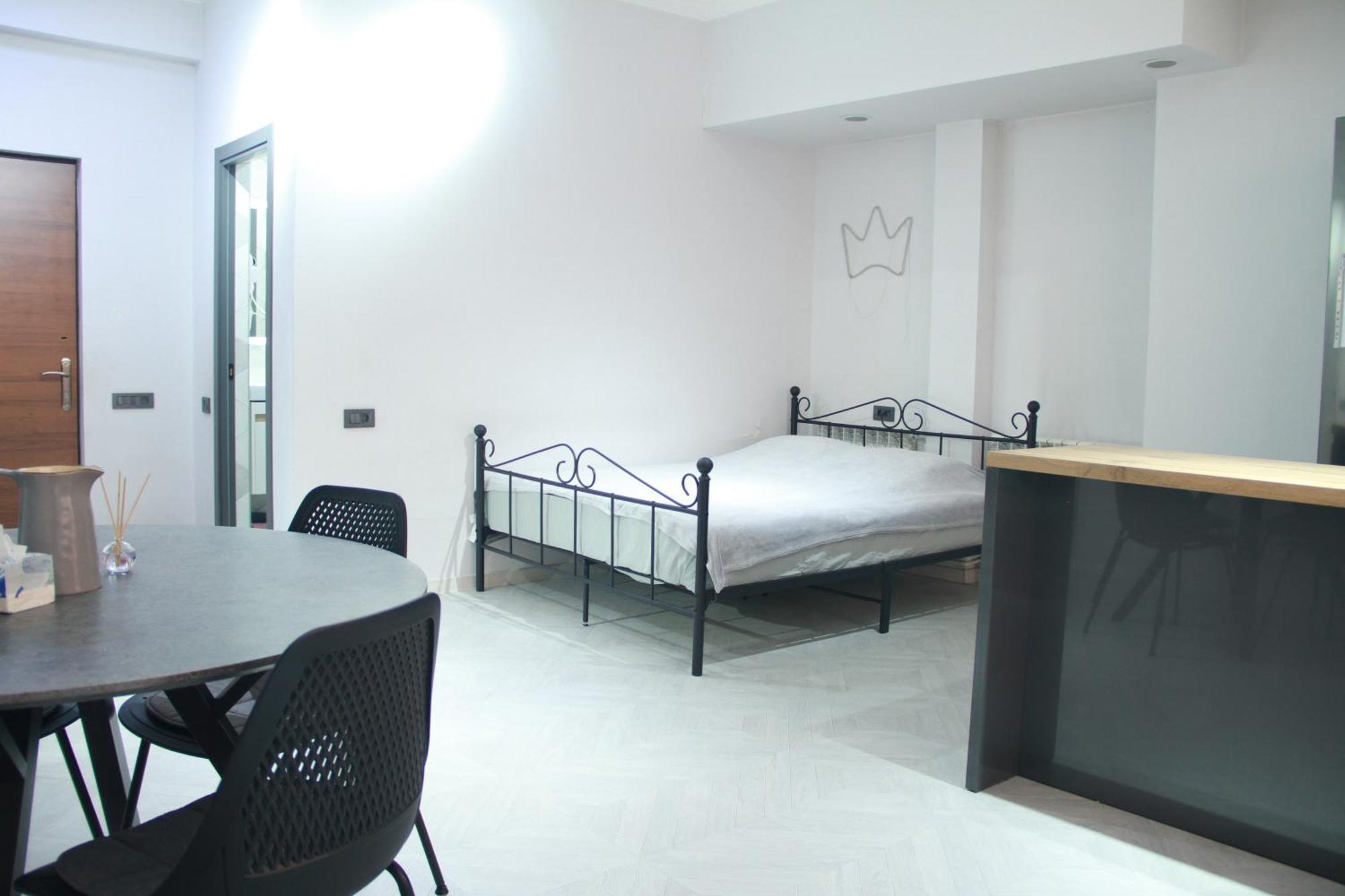 City Center Apartment Ереван Экстерьер фото